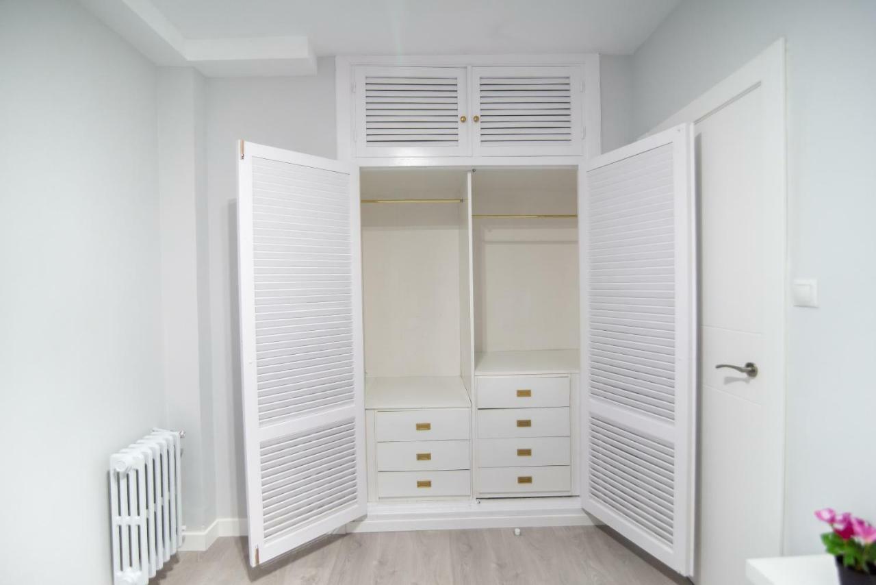 Emperatriz Deluxe Apartment กรานาดา ภายนอก รูปภาพ